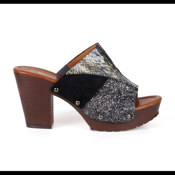 Nature Breeze Multicolored Clog Sandals - Picture 4 of 7